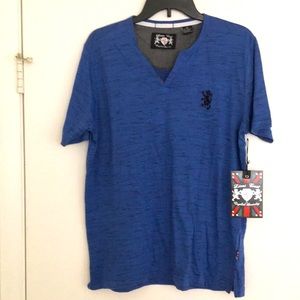 Lions Crest indigo v neck M shirt 👚